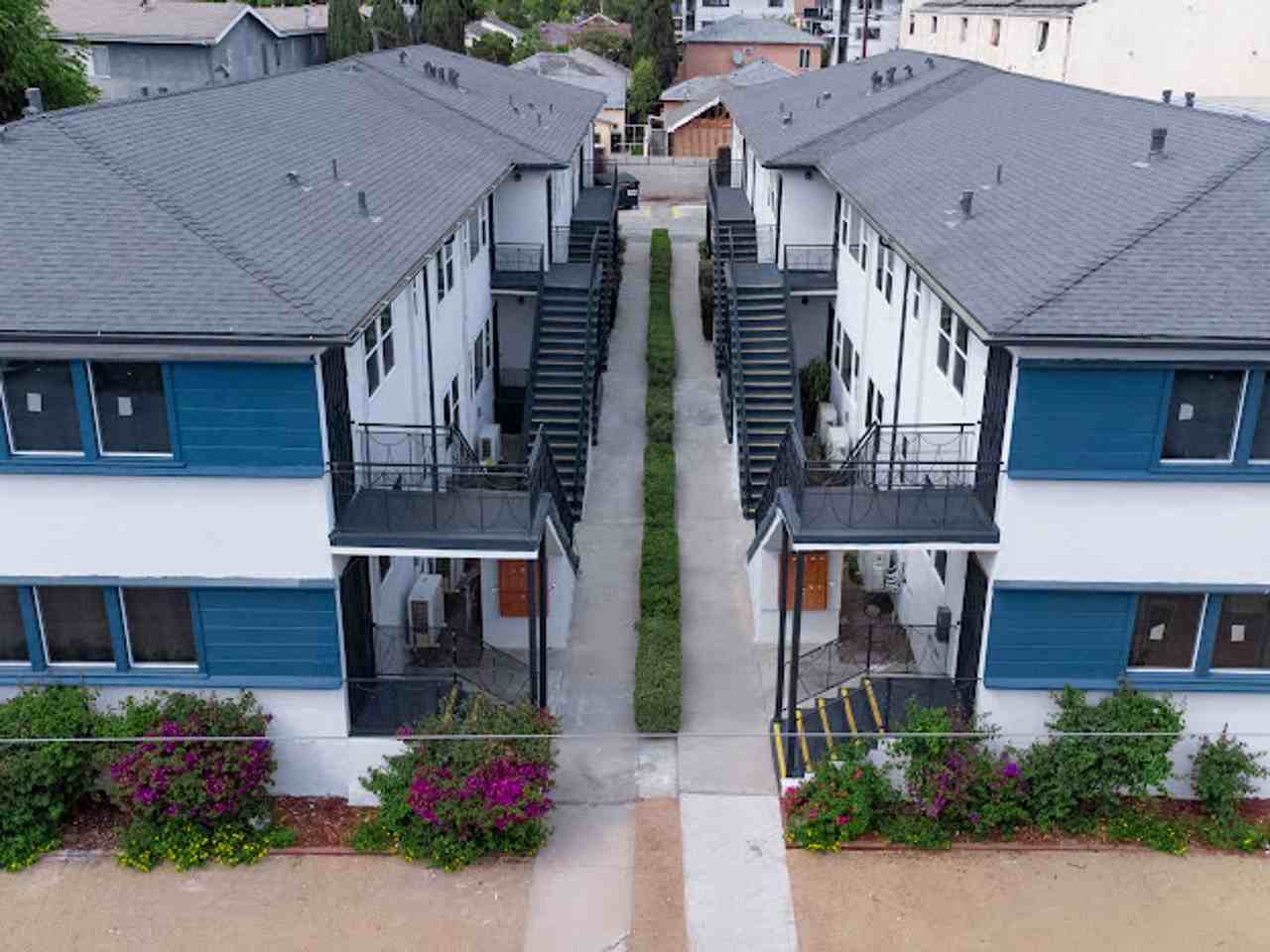 715-721 Garfield Ave - Photo 3 of 29