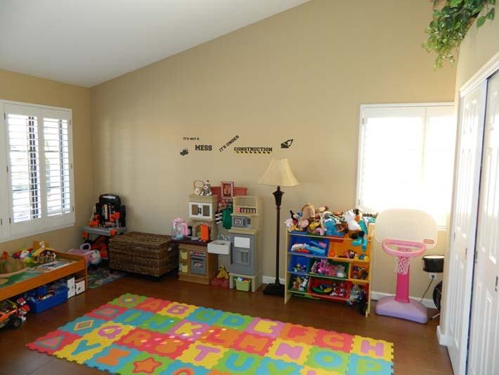 2210 Trickling Creek Dr - Photo 2 of 21