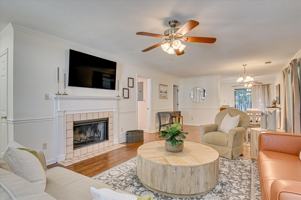 featured image of 186 Hammond Place Cir