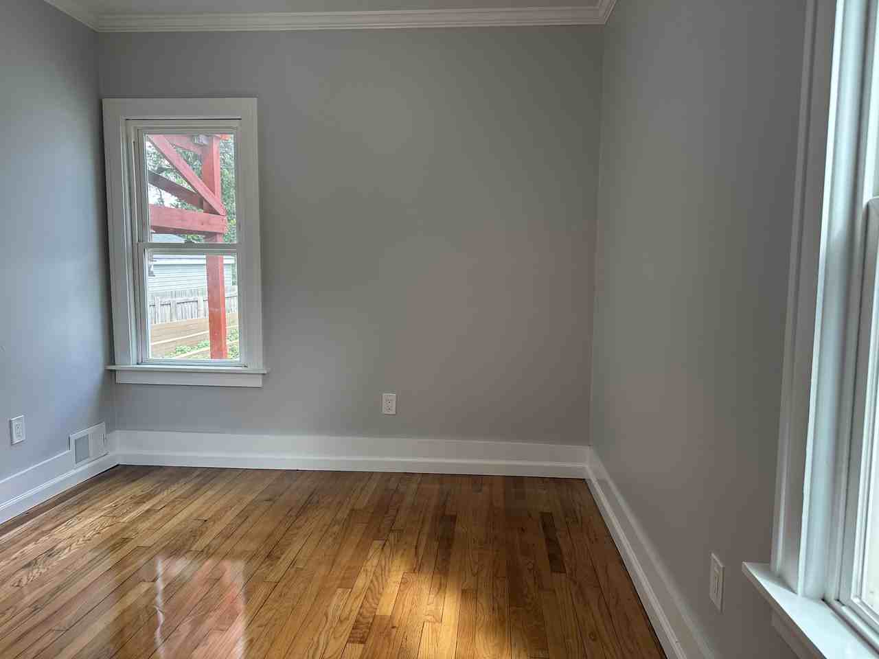 212 N Edgeworth Ave #1 - Photo 3 of 19