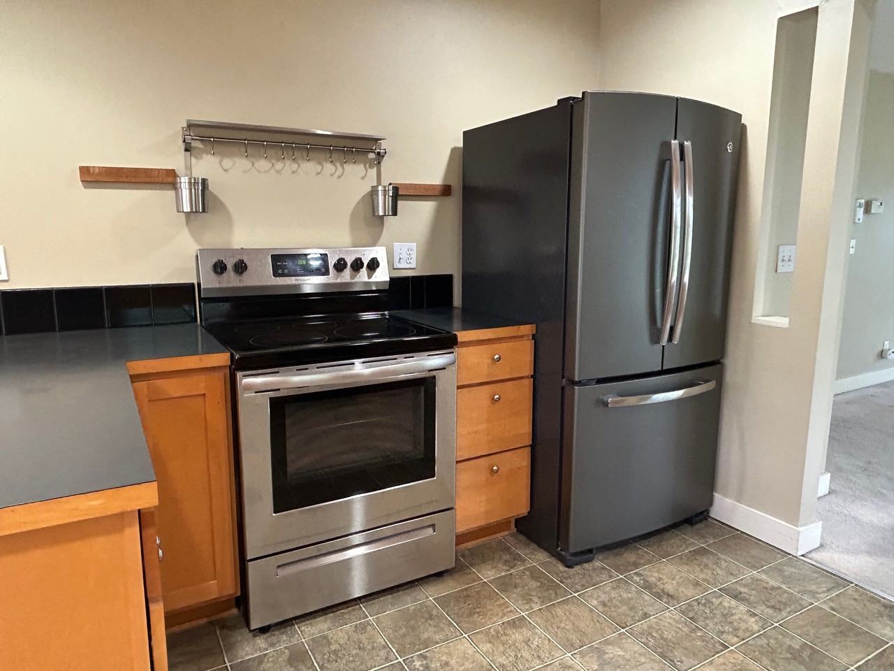 2516 6th Ave W - Photo 3 of 17