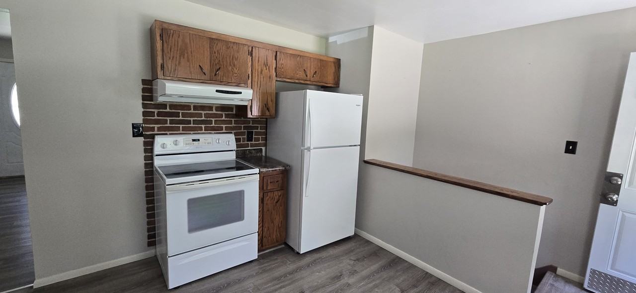 270 S Riverside Dr #270 - Photo 6 of 15