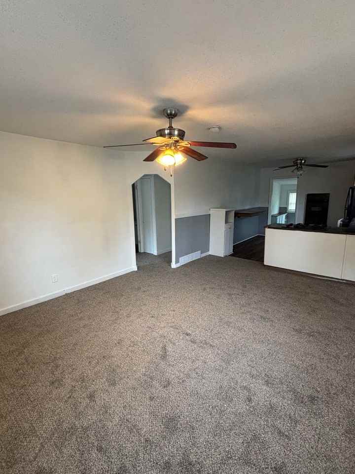 1115 23rd Ave - Photo 2 of 8