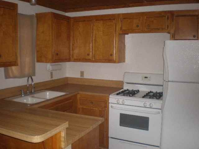 413 Wabash Ln - Photo 3 of 6