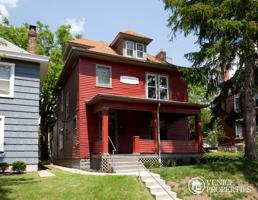 featured image of 34 W Oakland Ave