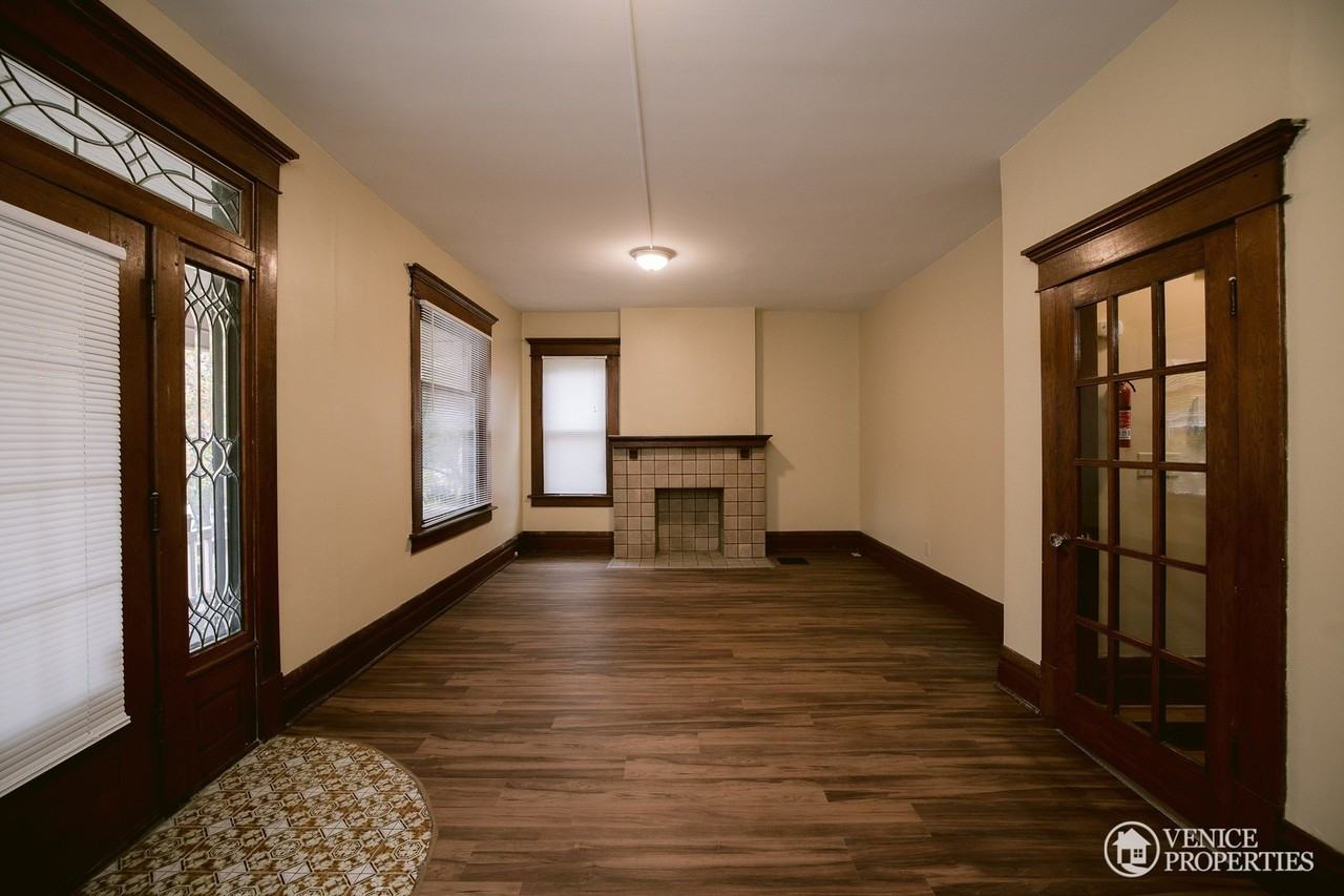 91 E Oakland Ave - Photo 2 of 27