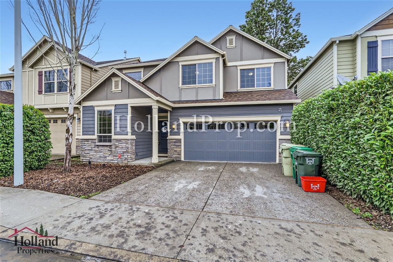 19681 Sw Sharoaks Dr - Photo 2 of 28