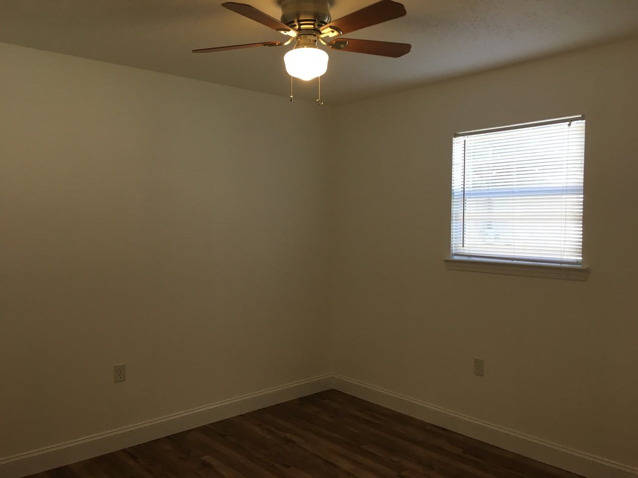 1417 29th St - Photo 7 of 11