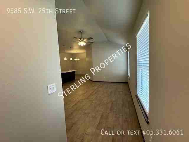 9585 Sw 25th St - Photo 2 of 23