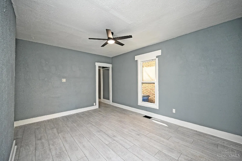 26 Boltin St #28 - Photo 3 of 20