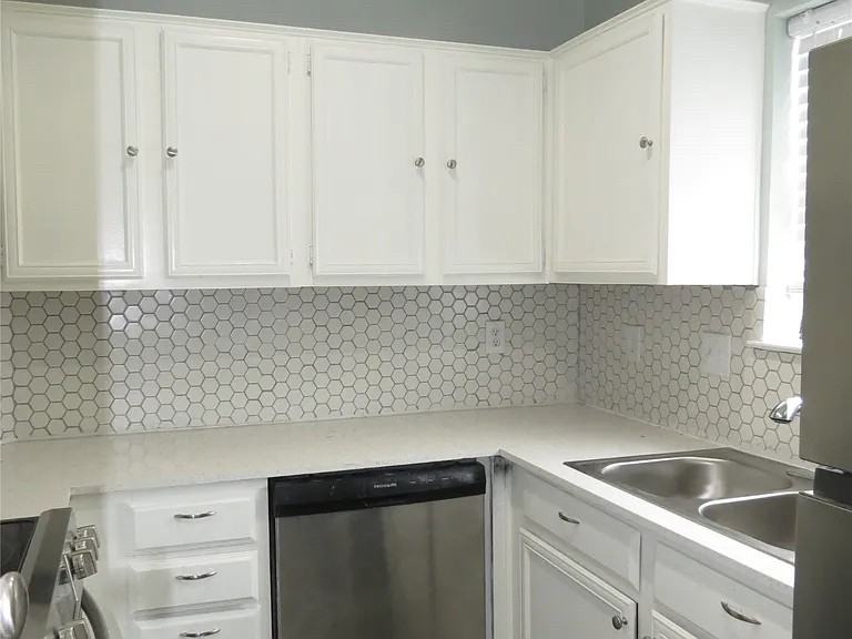 4715 N Galloway Ave #104 - Photo 4 of 12