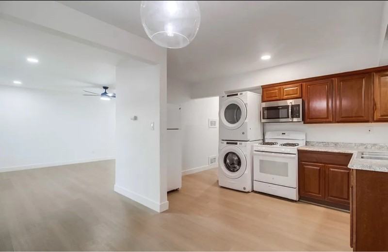 2632 Violet St - Photo 3 of 8