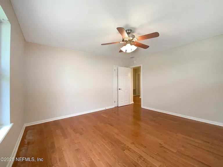 2922 Madrid Ave E - Photo 3 of 10