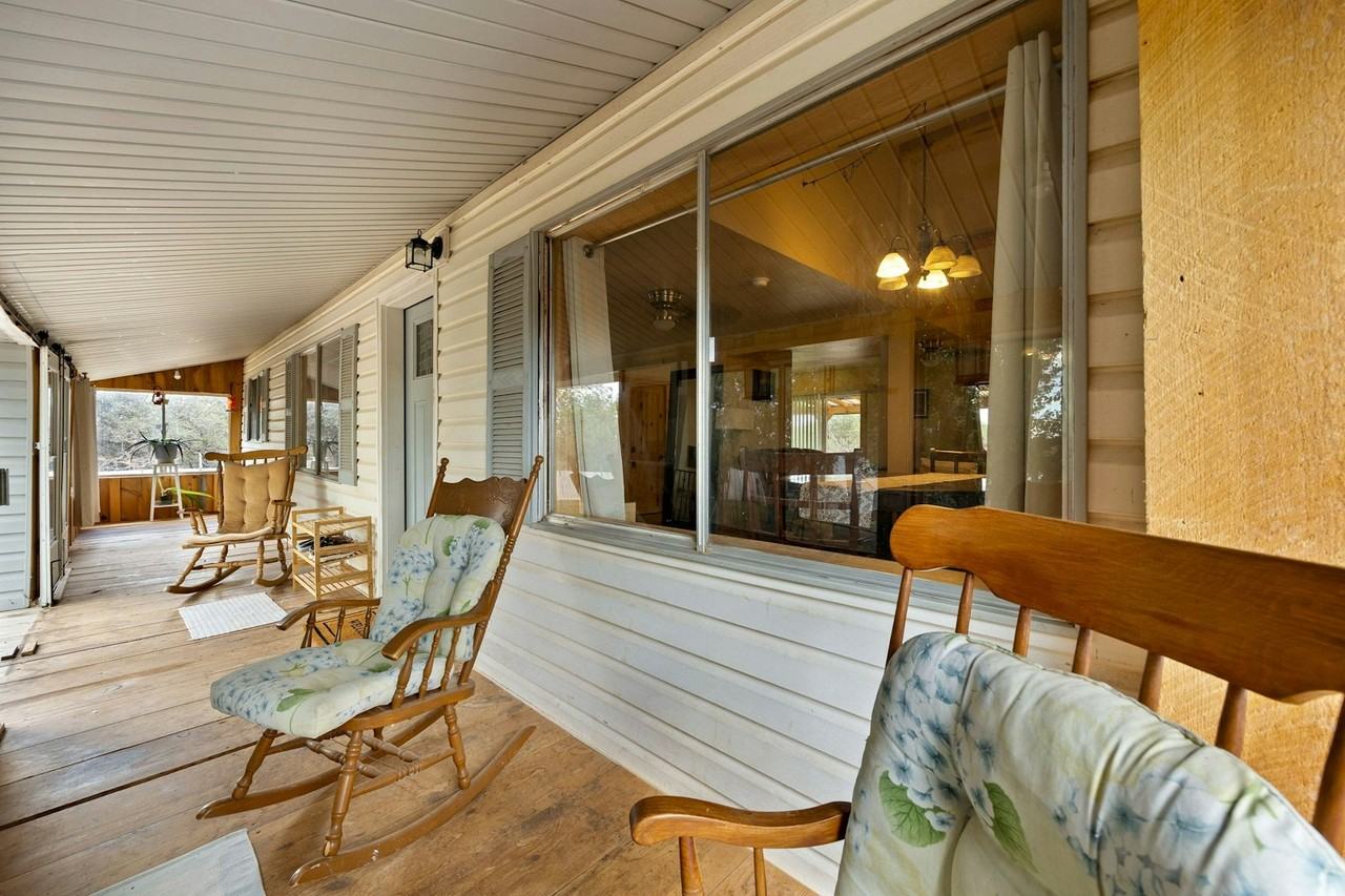 5066 Iris Street - Photo 5 of 35