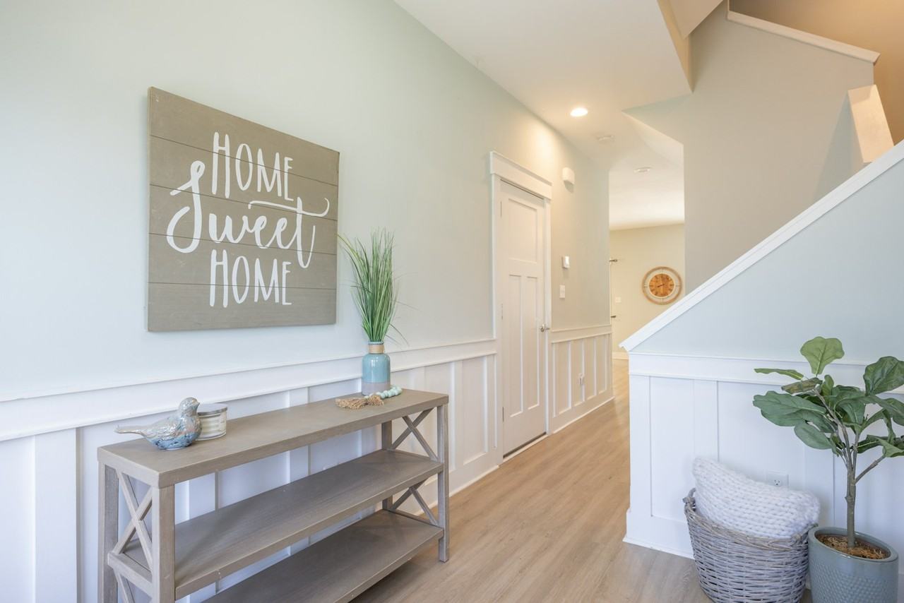 1608 Carma Court - Photo 3 of 20