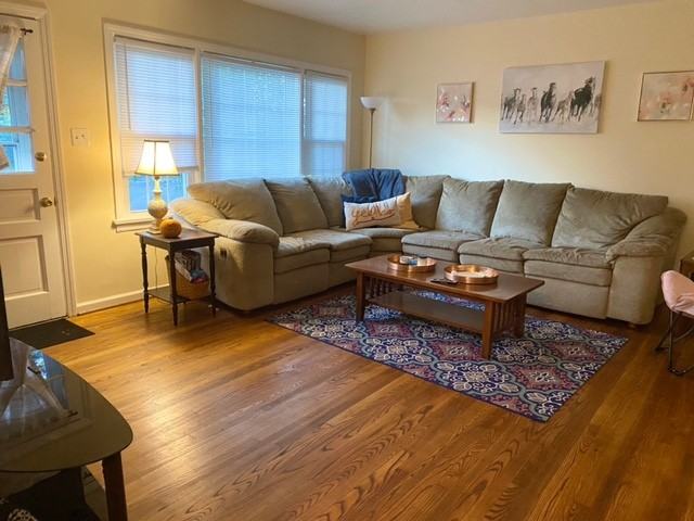 1566 Elizabeth Street - Photo 7 of 13