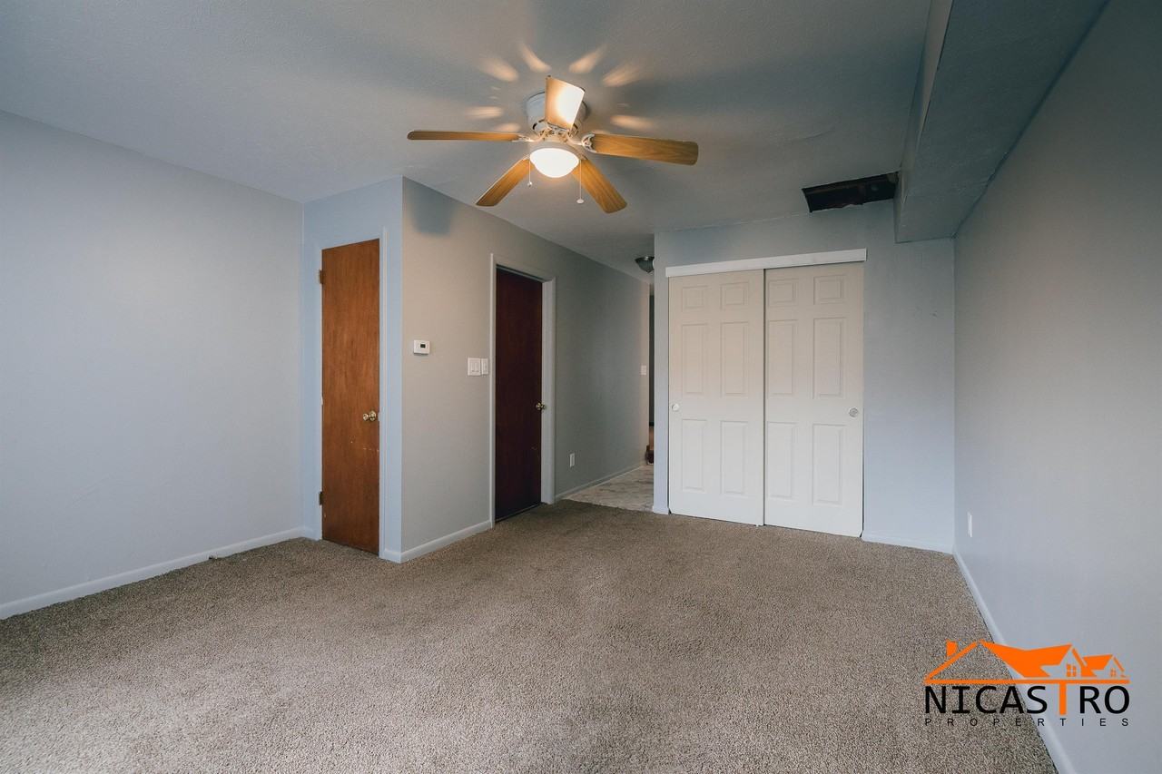 215 East Lane Avenue - Photo 7 of 50