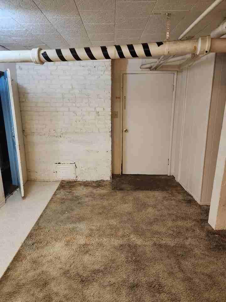 711 N Pine - Photo 5 of 18