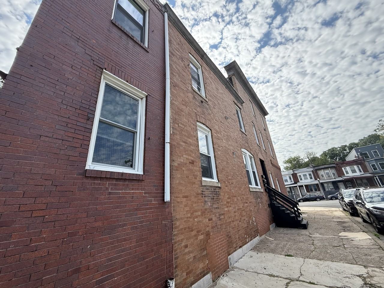 1945 W Hunting Park - Photo 4 of 25