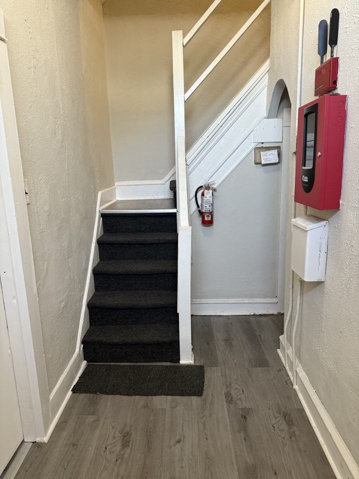 1945 W Hunting Park - Photo 5 of 25