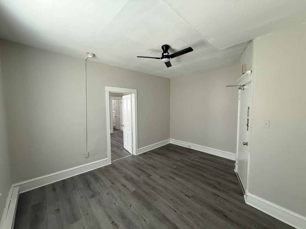 1945 W Hunting Park - Photo 2 of 21