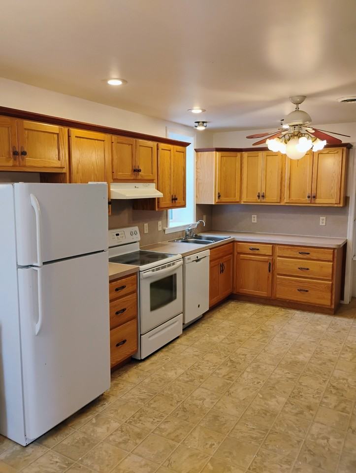 1224 Rickenbach Road - Photo 2 of 13