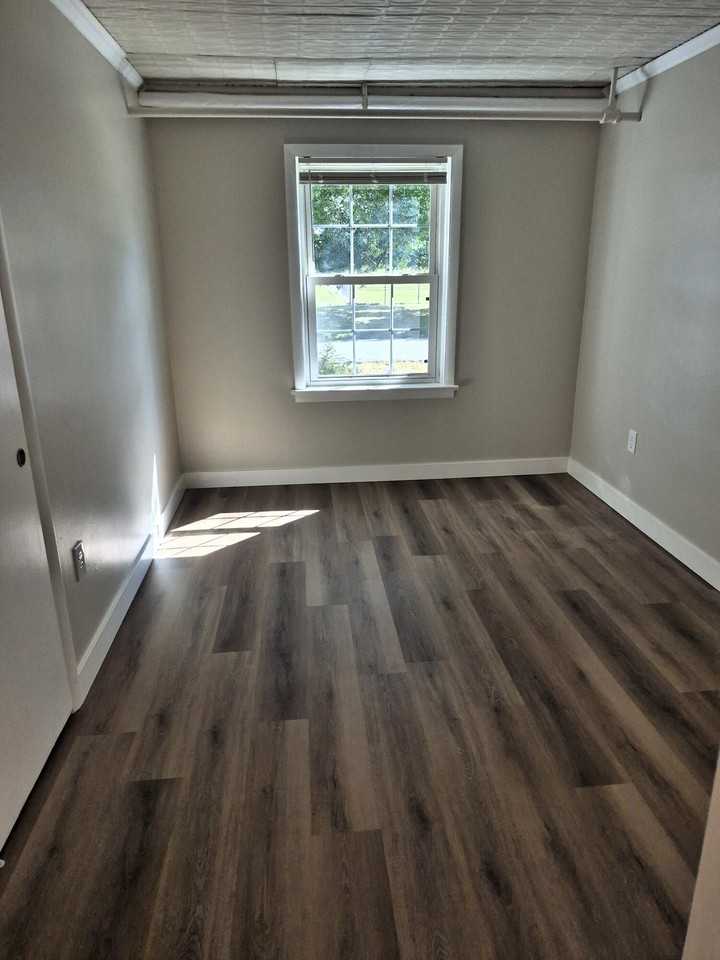 Bellpage Ave 2413 Unit 2 - Photo 7 of 15