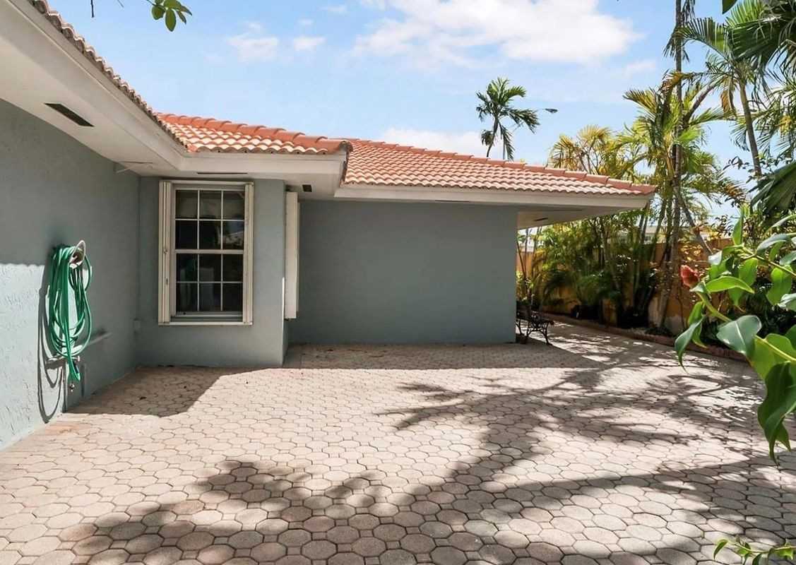 10344 Sw 23rd Ter - Photo 3 of 15