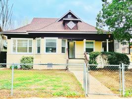 featured image of 3624 Locust St