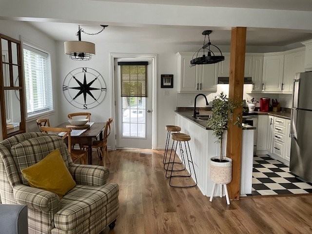 117 Rue Rousseau - Photo 2 of 8