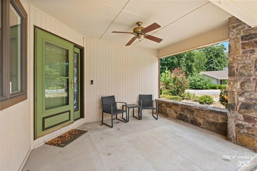 13 Yarmouth Dr - Photo 3 of 24