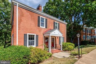 2939 S Dinwiddie St - Photo 1 of 1