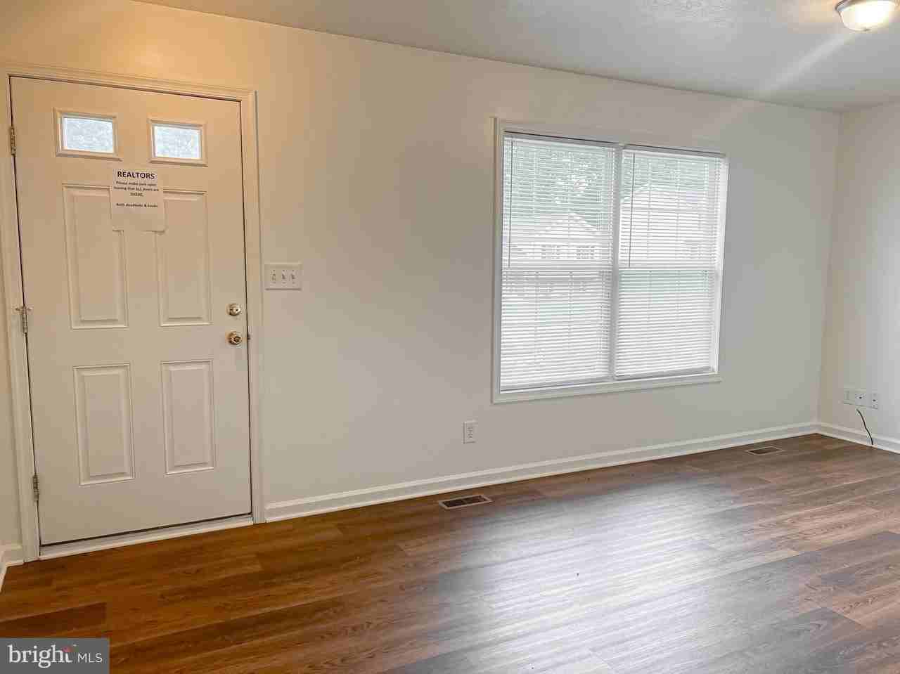 104 Basin Dr - Photo 3 of 26