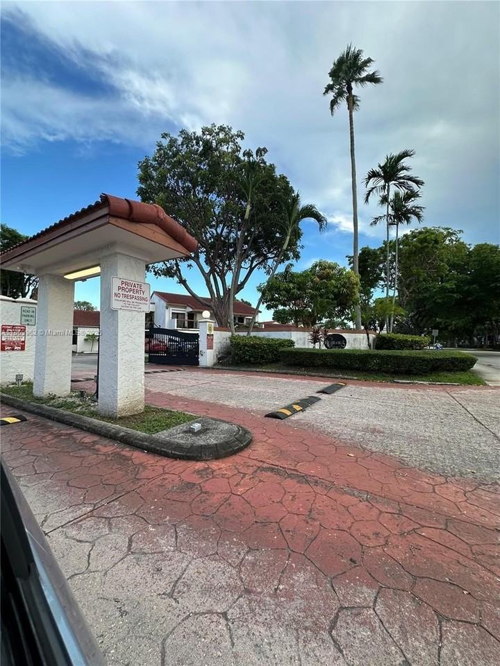 7555 Sw 153rd Pl #206-10 - Photo 2 of 14