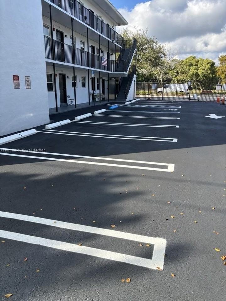 1130 Nw 62nd St #7 - Photo 3 of 8