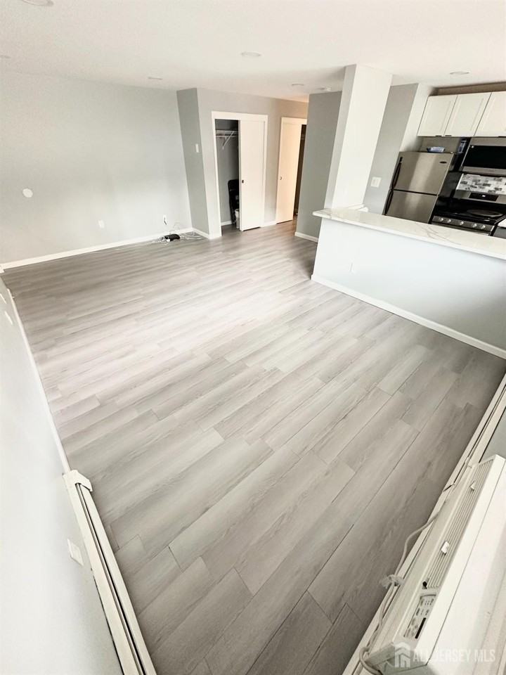 1604 74th Street #B4 - Photo 2 of 15