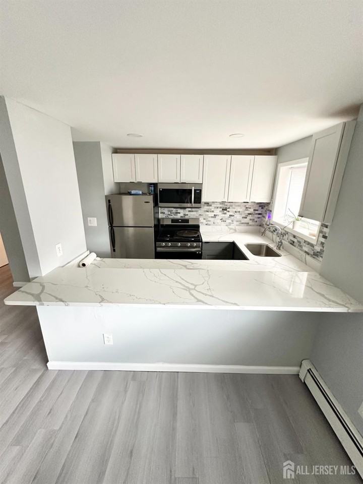 1604 74th Street #B4 - Photo 3 of 15