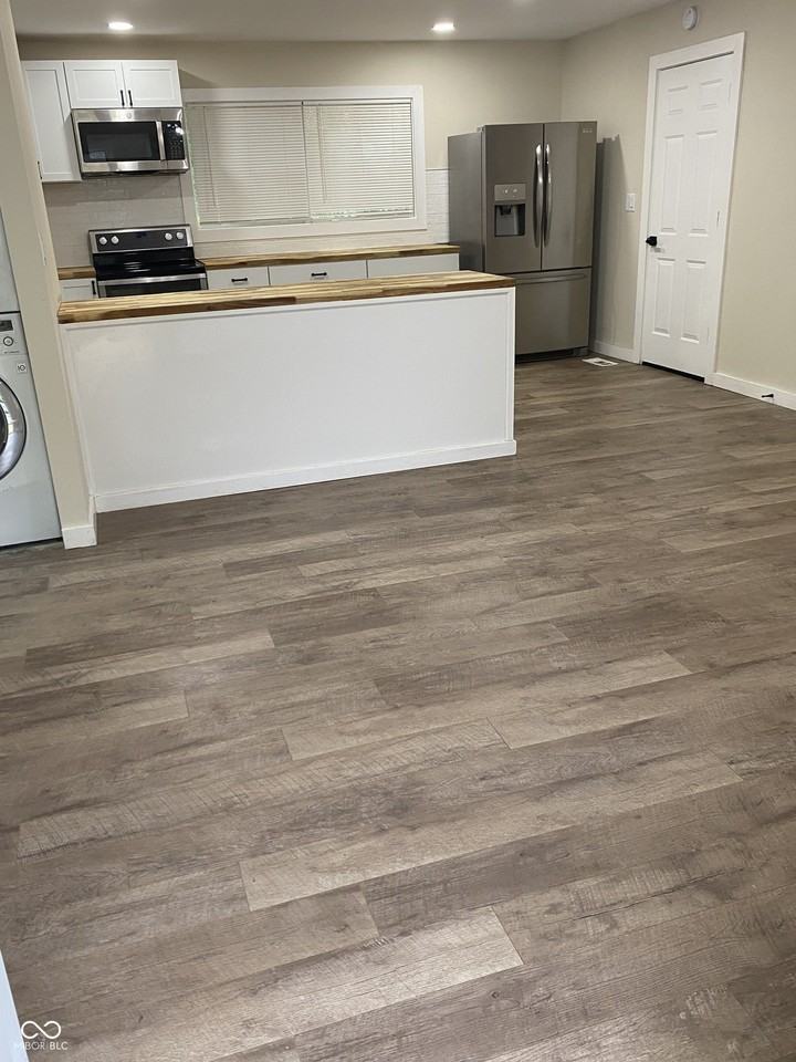 8515 Georgiana Lane - Photo 3 of 16