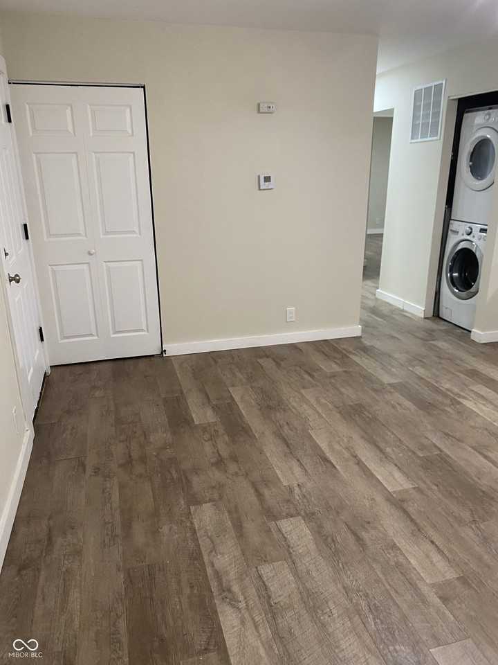 8515 Georgiana Lane - Photo 5 of 16