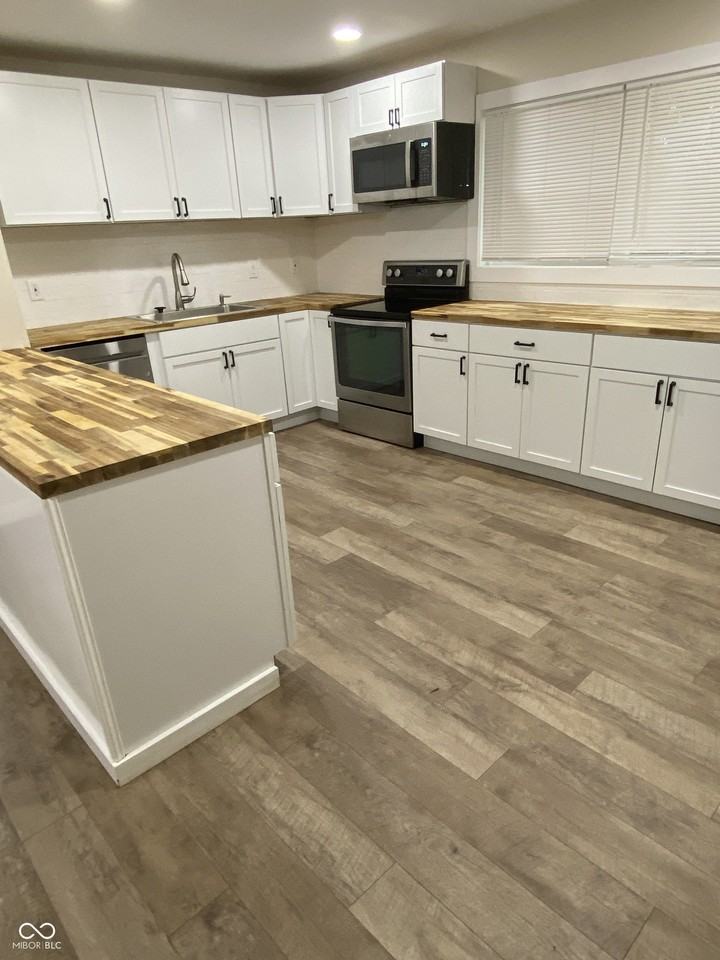 8515 Georgiana Lane - Photo 6 of 16