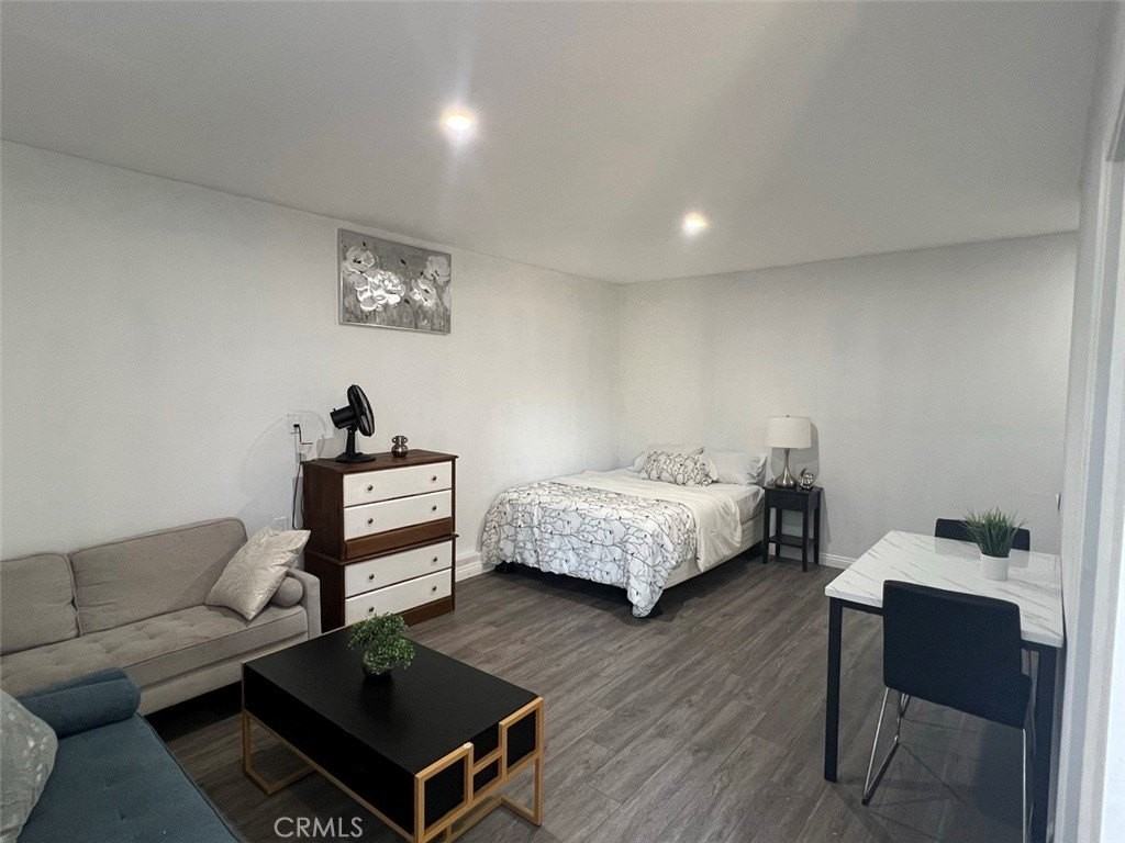 821 Lombard Drive - Photo 2 of 7