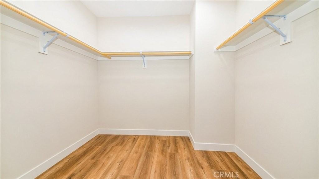 17154 Chatsworth St #2 - Photo 5 of 11