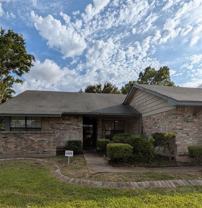 2501 Slaton Dr - Photo 1 of 1