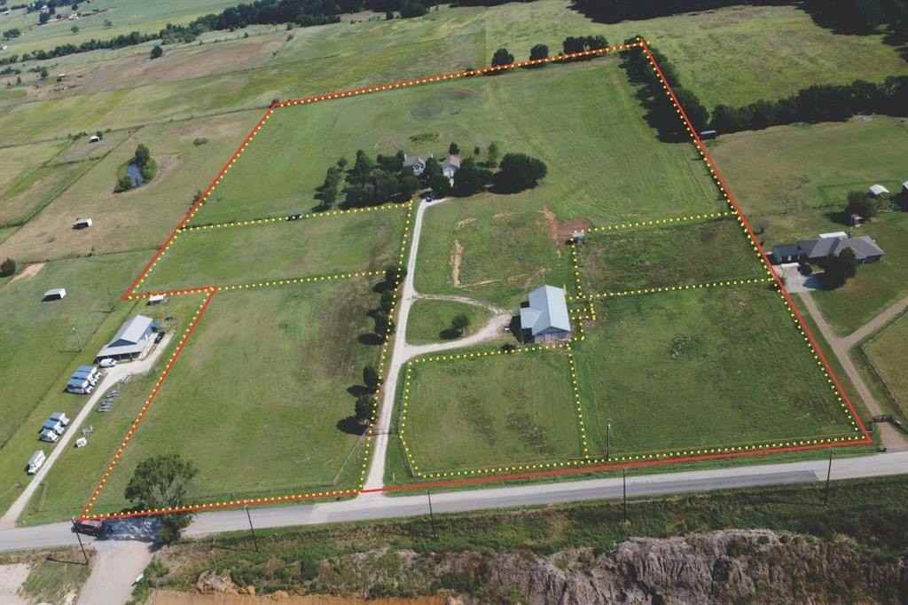 11881 Mustang Rd - Photo 2 of 23