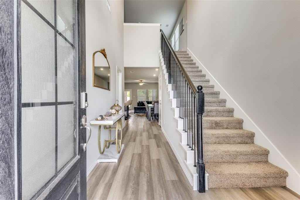 506 Melody Hill Dr - Photo 3 of 25