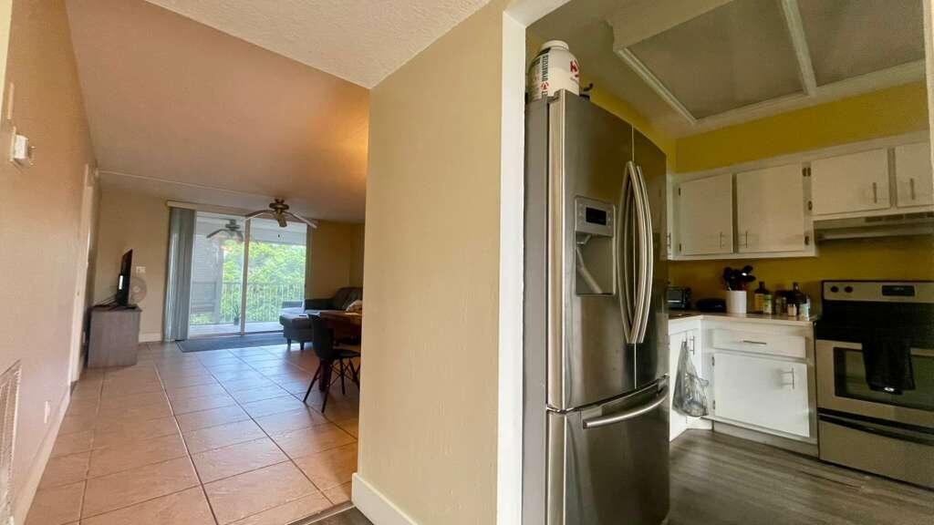 4570 Nw 18th Ave #609 - Photo 4 of 8