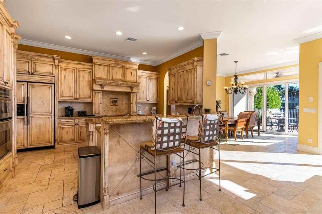 580 Admirals Way - Photo 4 of 26