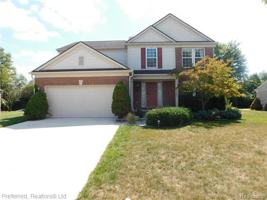 featured image of 47243 Fairlawn Ct