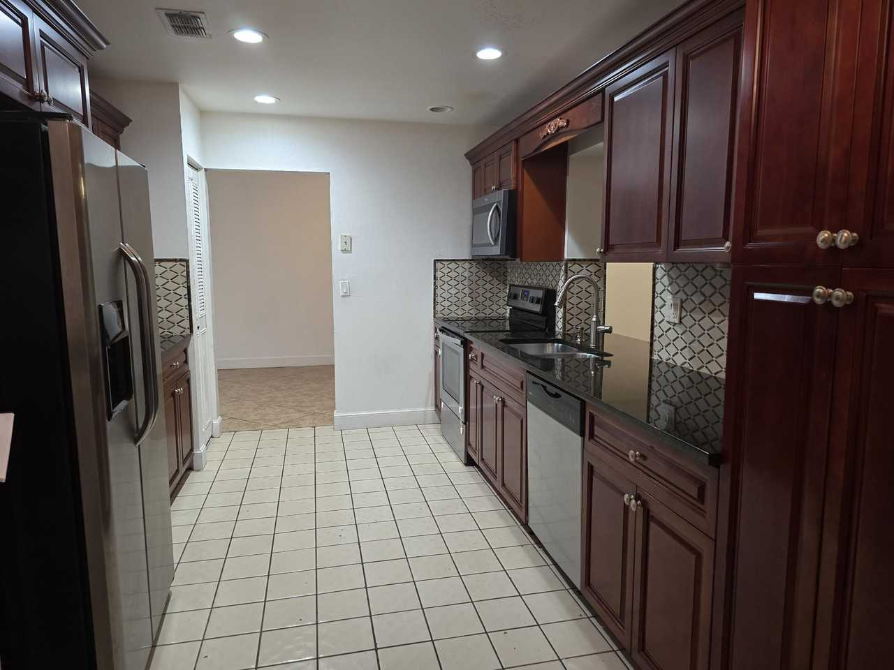 4125 Pine Branch Circle - Photo 4 of 39