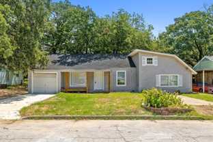 2108 Oakwood St - Photo 1 of 1